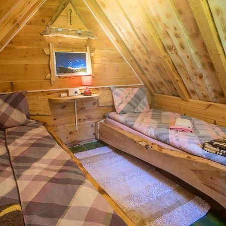 Eco Camp Chalets Pod Gorom 자블야크 외부 사진