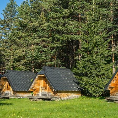 Eco Camp Chalets Pod Gorom 자블야크 외부 사진