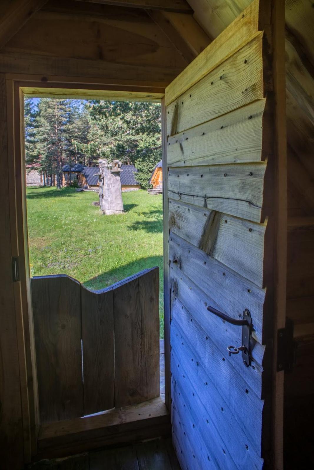 Eco Camp Chalets Pod Gorom 자블야크 외부 사진