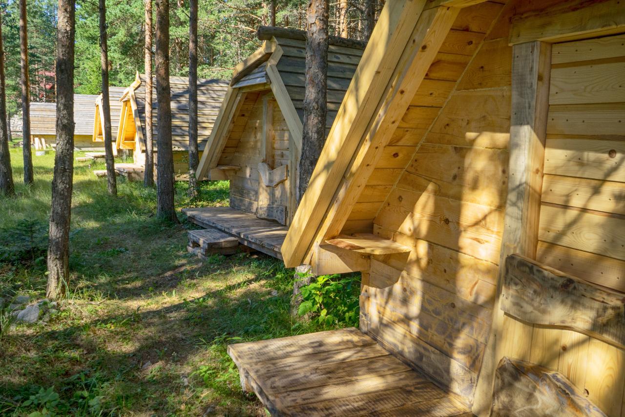 Eco Camp Chalets Pod Gorom 자블야크 외부 사진