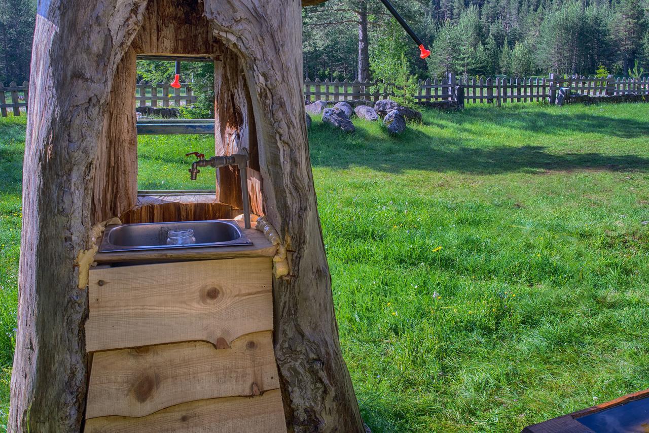 Eco Camp Chalets Pod Gorom 자블야크 외부 사진