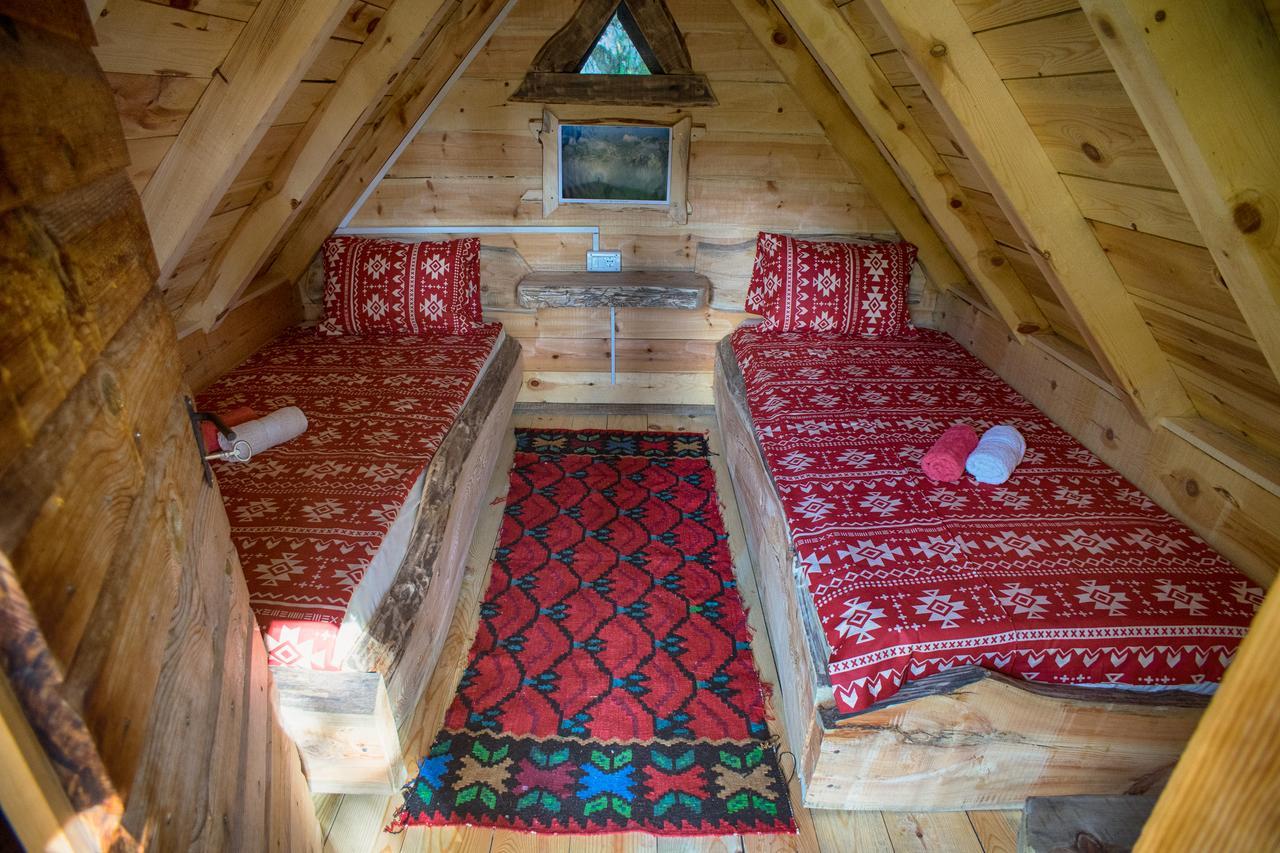 Eco Camp Chalets Pod Gorom 자블야크 외부 사진