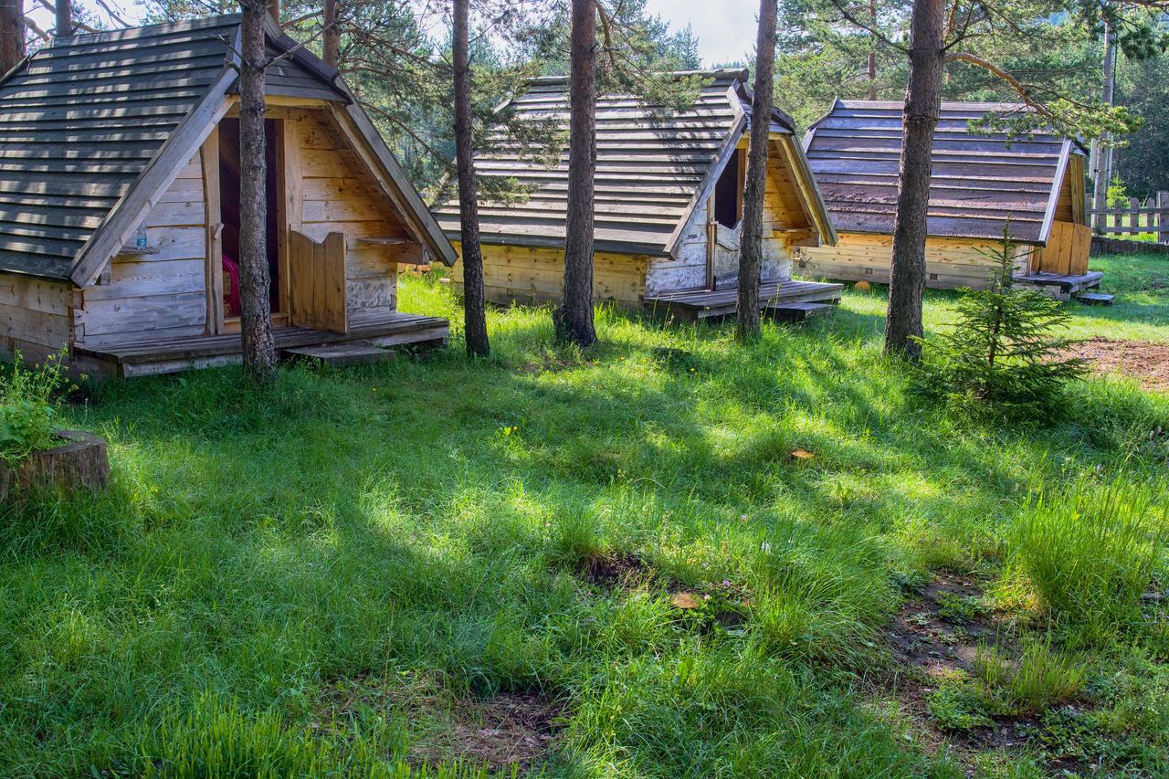 Eco Camp Chalets Pod Gorom 자블야크 외부 사진