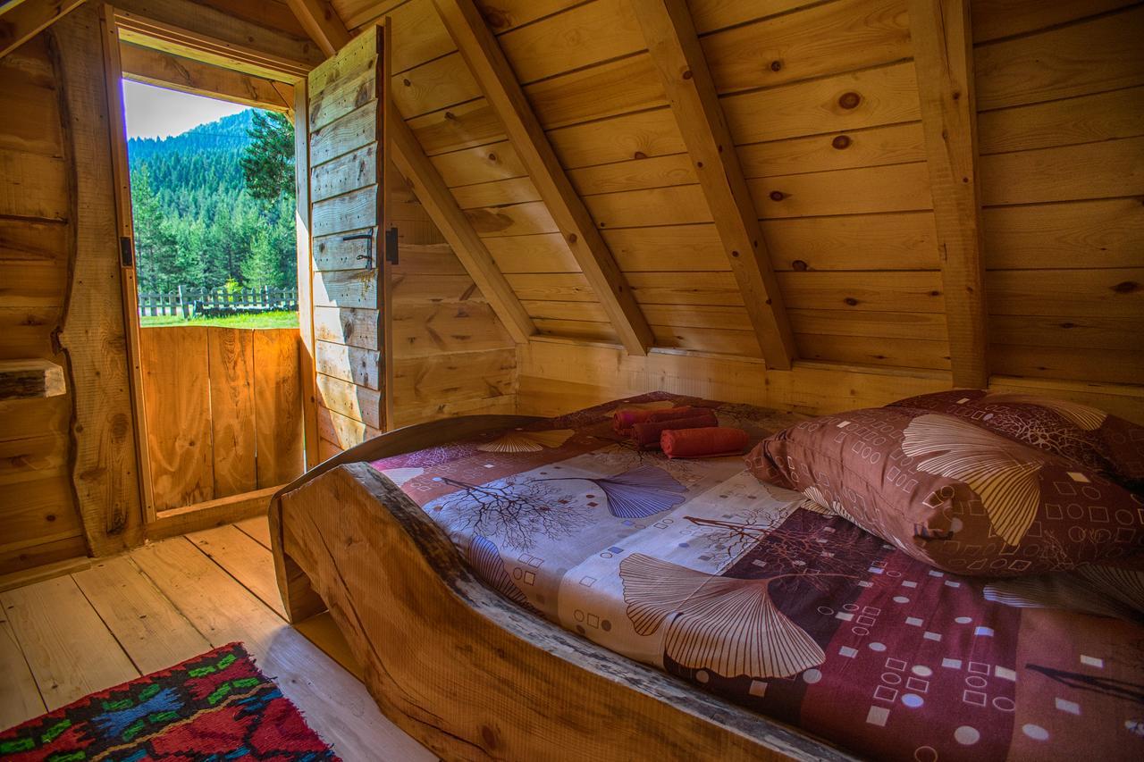 Eco Camp Chalets Pod Gorom 자블야크 외부 사진