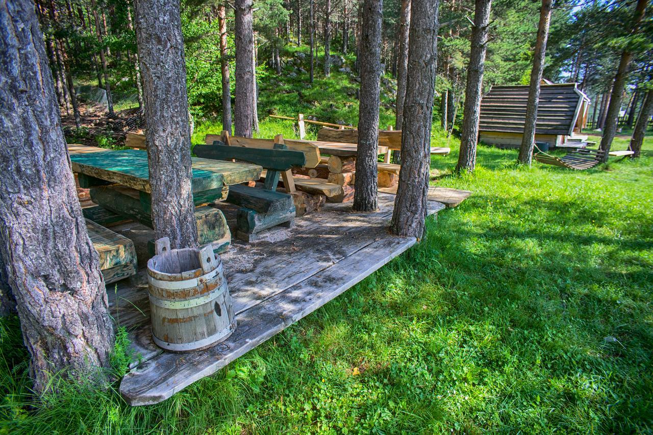 Eco Camp Chalets Pod Gorom 자블야크 외부 사진