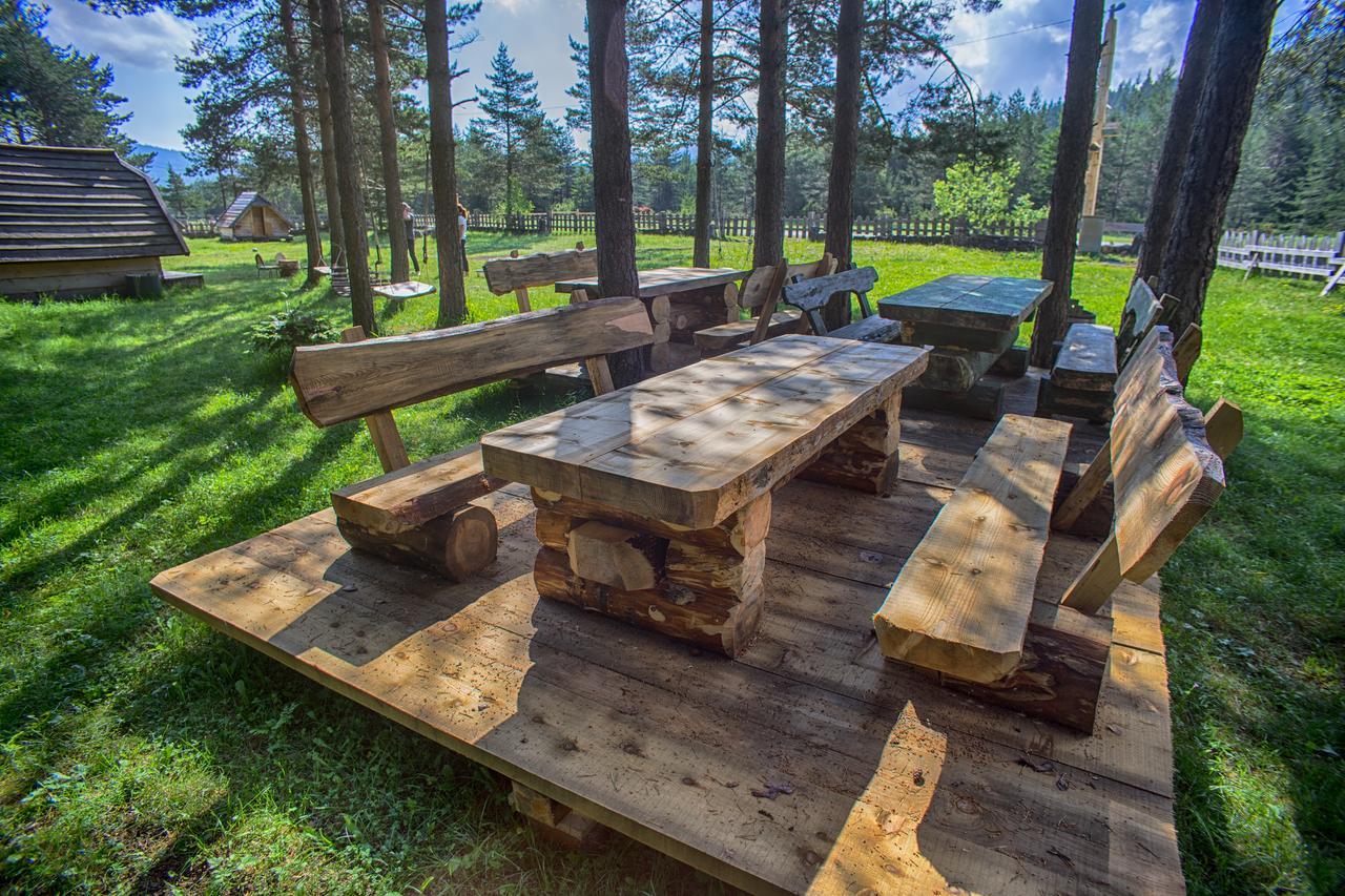 Eco Camp Chalets Pod Gorom 자블야크 외부 사진