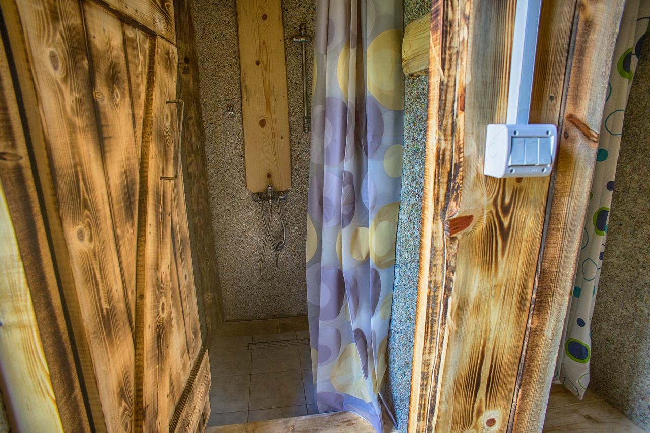 Eco Camp Chalets Pod Gorom 자블야크 외부 사진