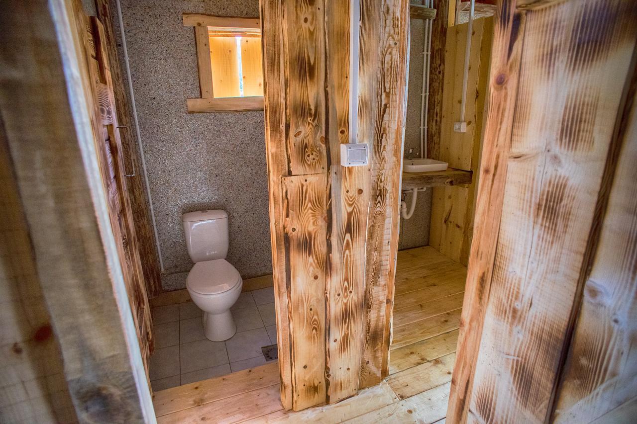Eco Camp Chalets Pod Gorom 자블야크 외부 사진